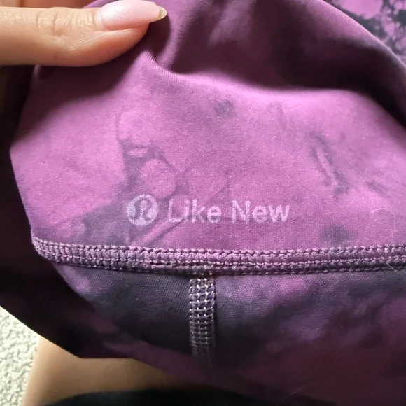 Lululemon Purple and Black Tie-Dye Leggings - Picture 4 of 4
